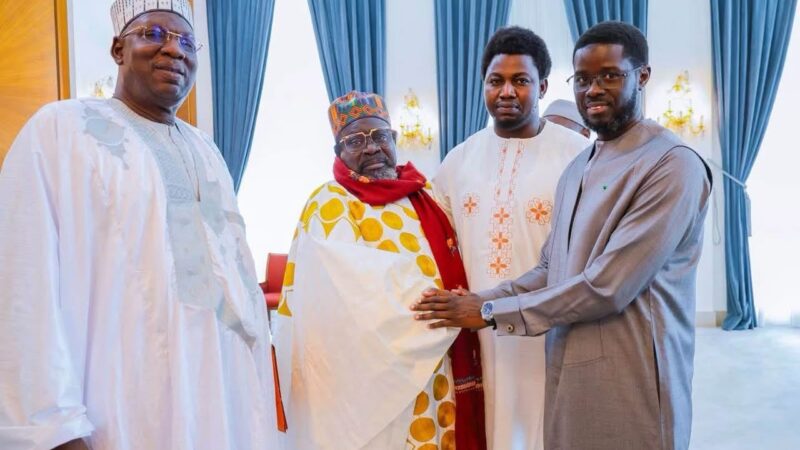 Palais de la République : Bassirou Diomaye Faye reçoit l’Imam Ratib de Médina Baye