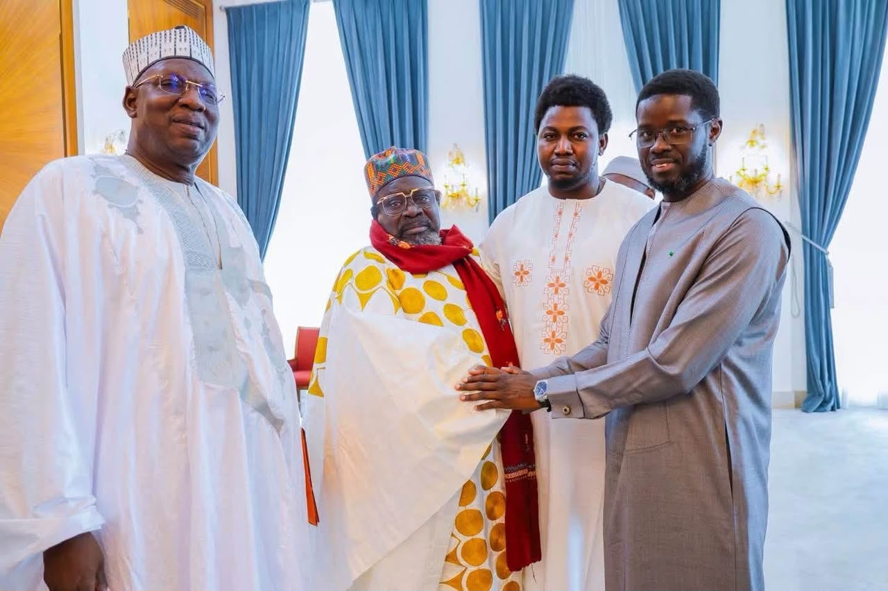 Palais de la République : Bassirou Diomaye Faye reçoit l’Imam Ratib de Médina Baye