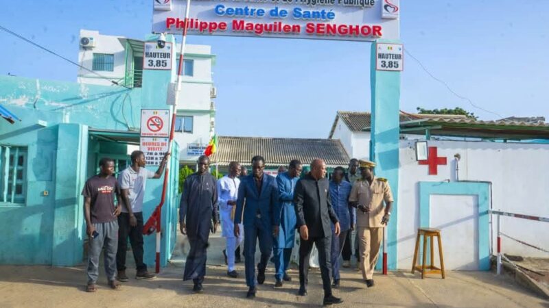 Inondations au centre de santé Philippe Maguilen Senghor : le ministre de la Santé mise sur une solution durable