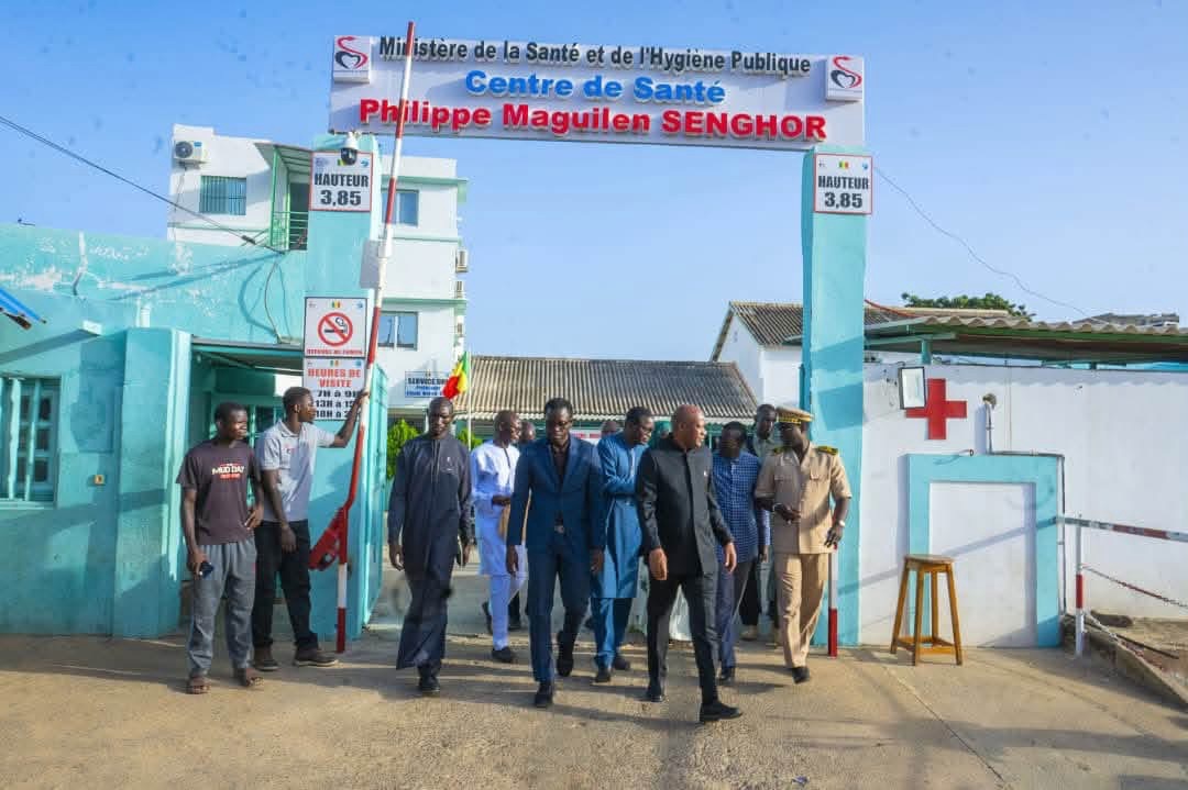 Inondations au centre de santé Philippe Maguilen Senghor : le ministre de la Santé mise sur une solution durable